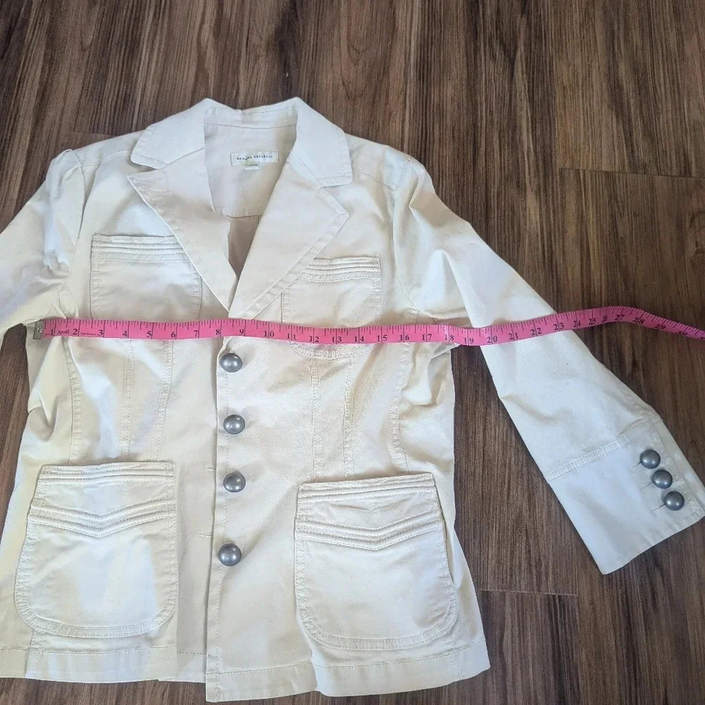 Banana Republic Casual Cream Jacket, US M - Picture 3 of 6